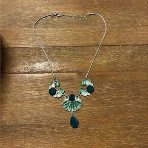 Elegant Green and Silver Necklace